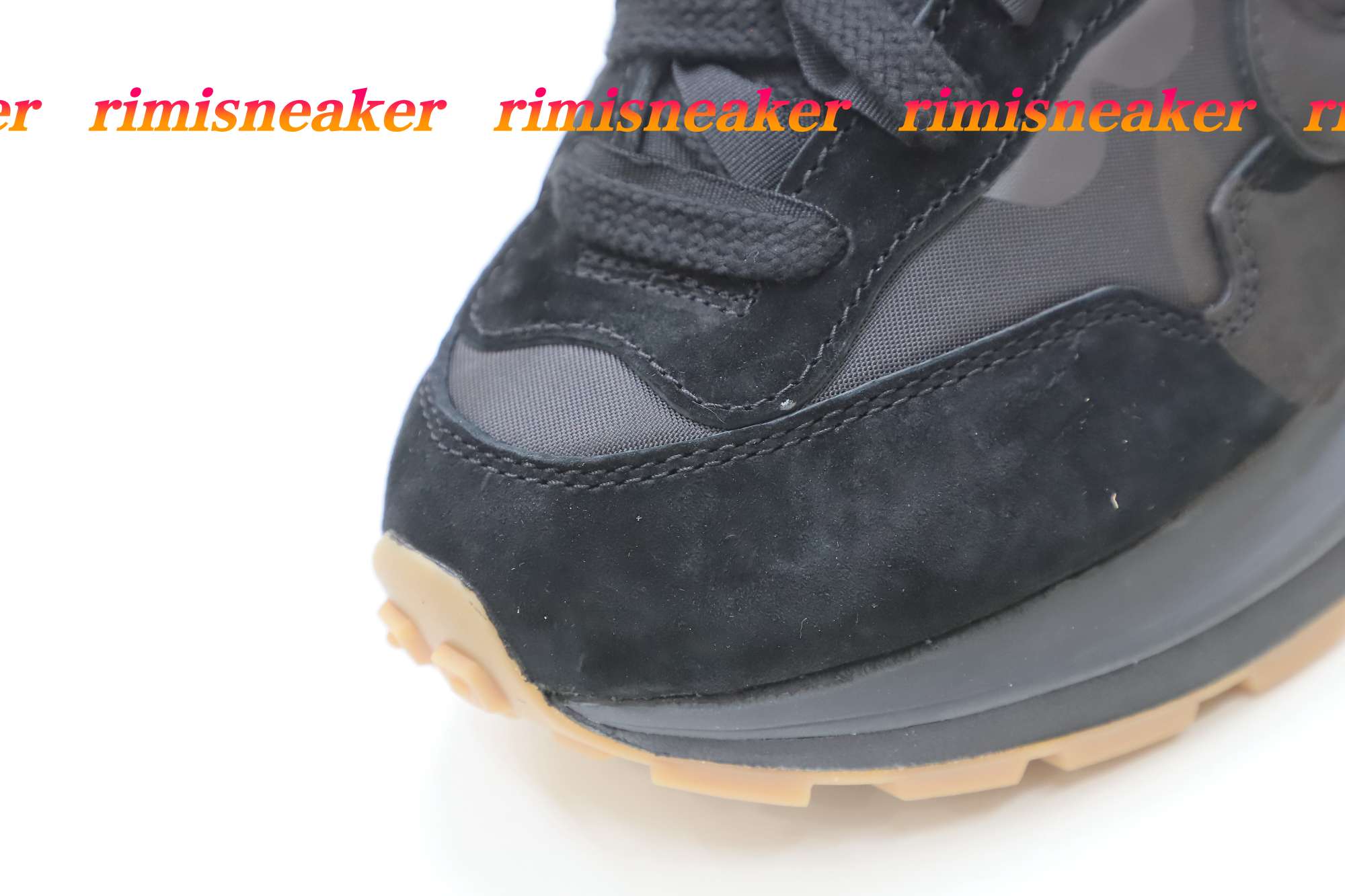 NIKE SACAI X VAPORWAFFLE 'BLACK GUM'