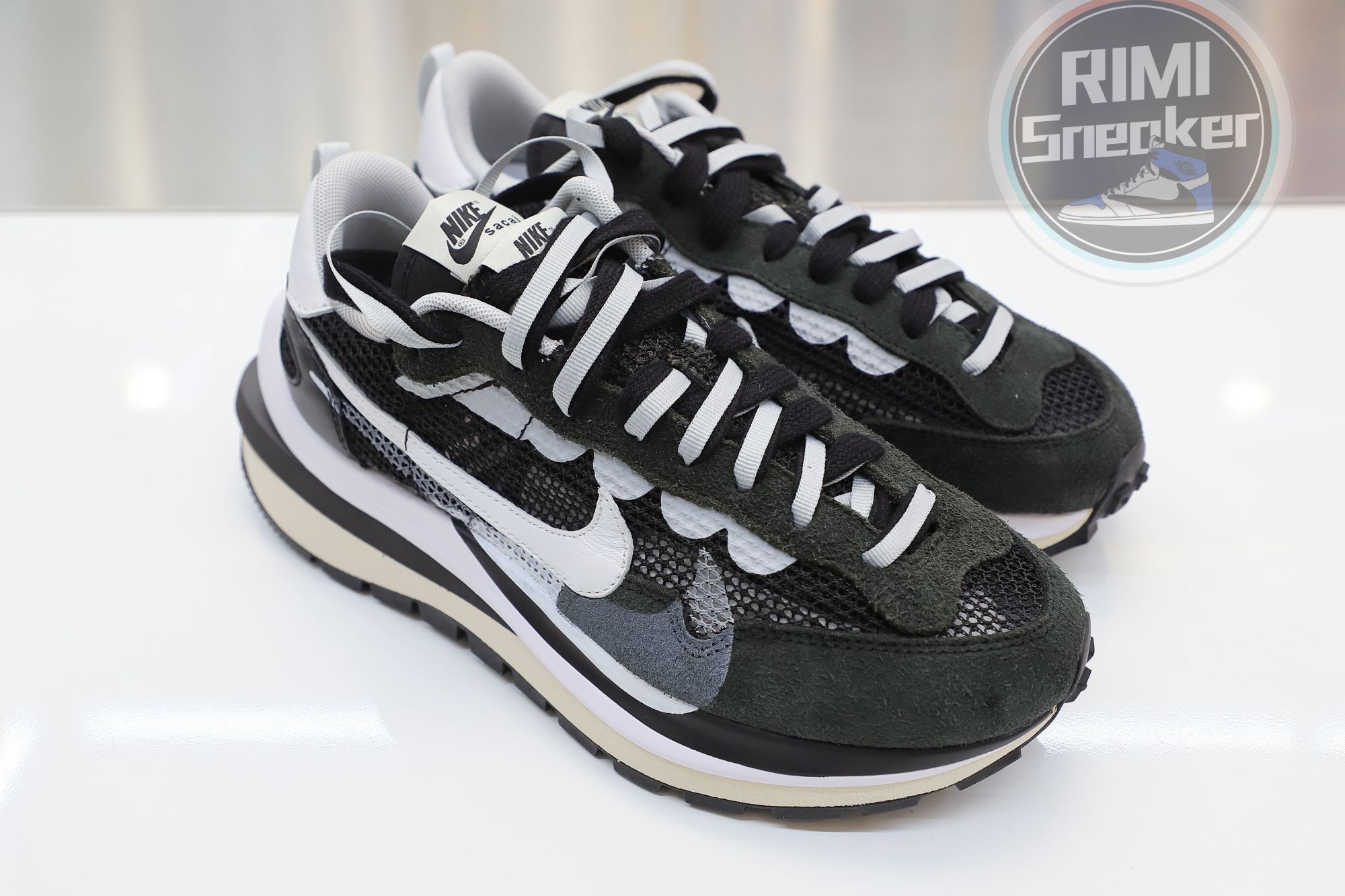 SACAI X VAPORWAFFLE 'BLACK WHITE'