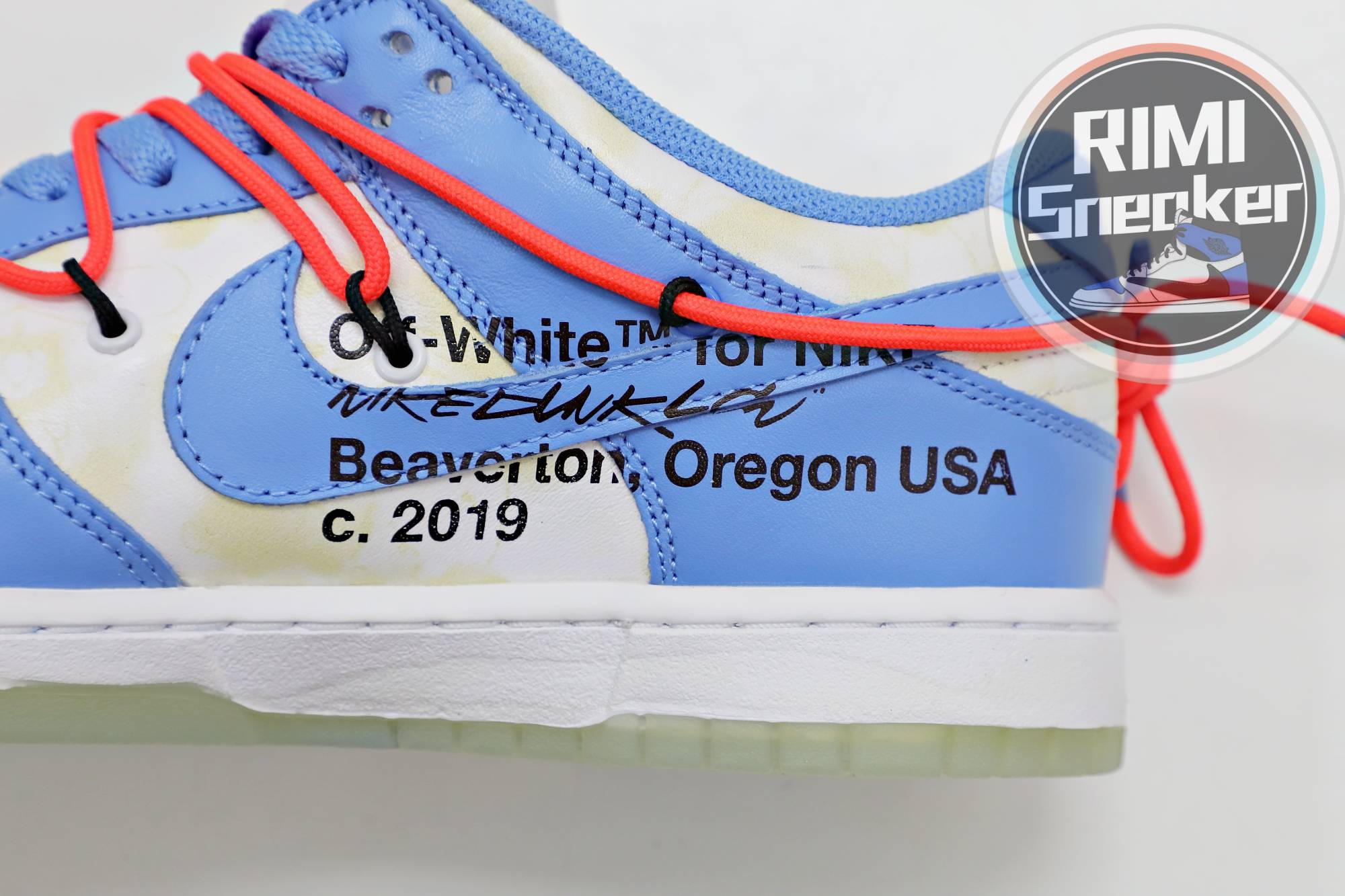 OFF-WHITE FUTURA DUNK LOW