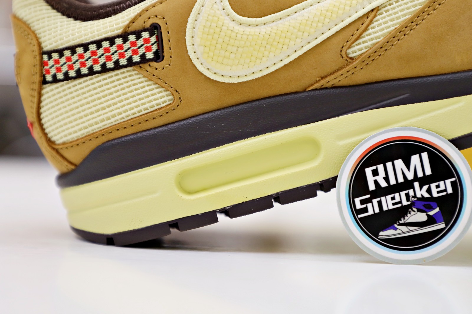 TRAVIS SCOTT NIKE AIR MAX 1 DO9392-701