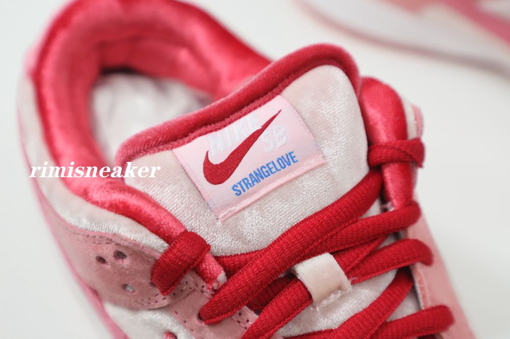 STRANGELOVE X DUNK LOW SB 'VALENTINE'S DAY'
