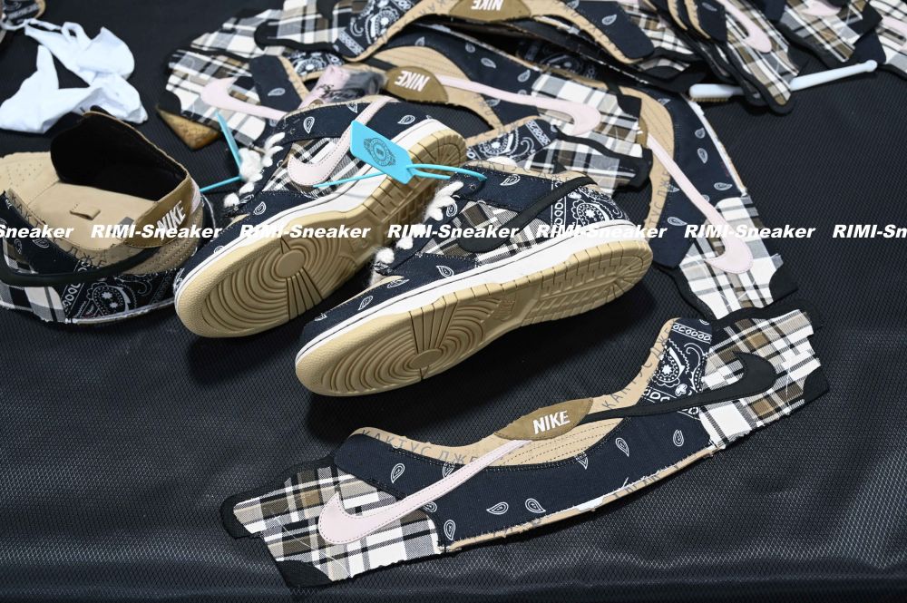 TRAVIS SCOTT X DUNK LOW PREMIUM QS SB 'CACTUS JACK'