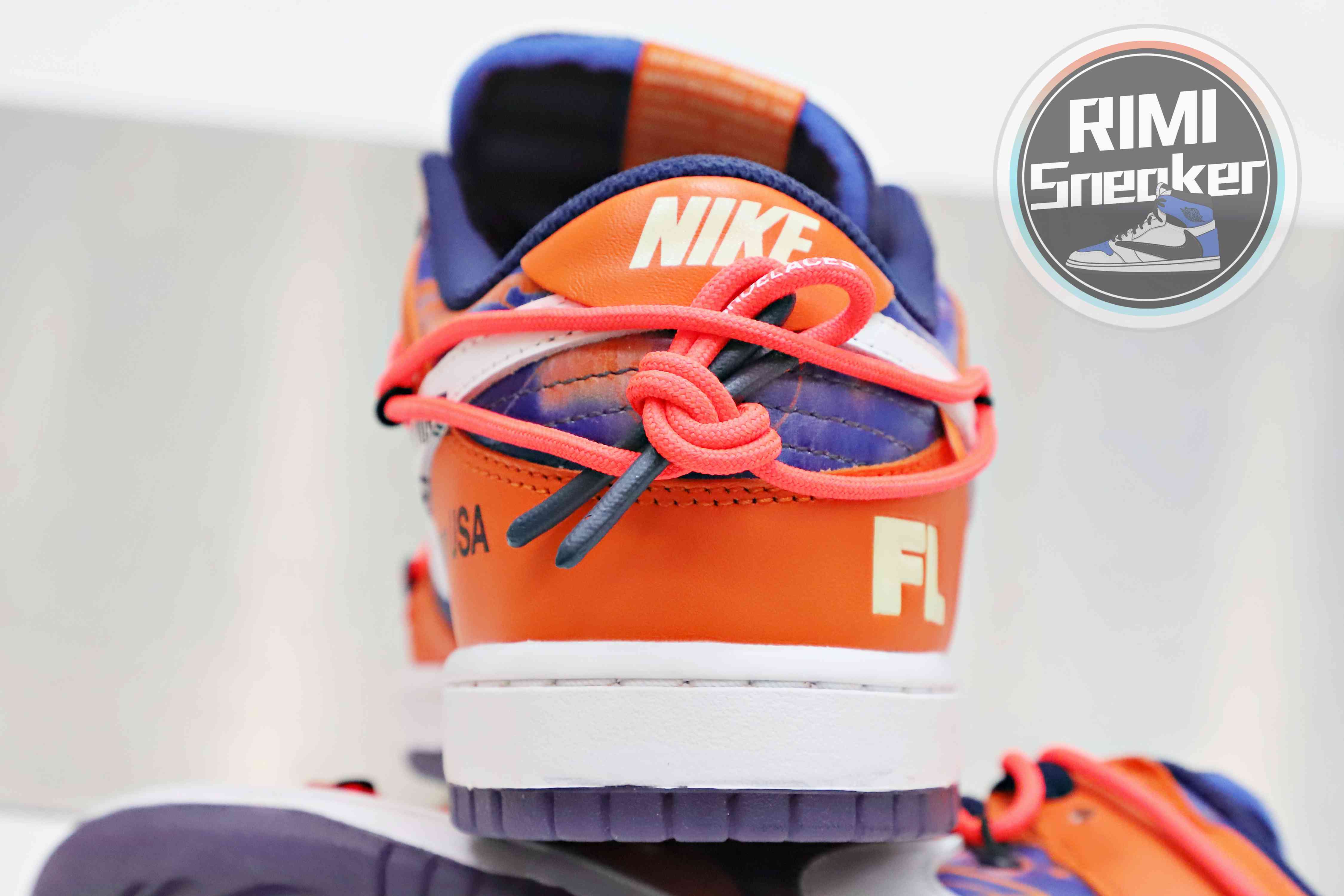 OFF-WHITE FUTURA X DUNK LOW