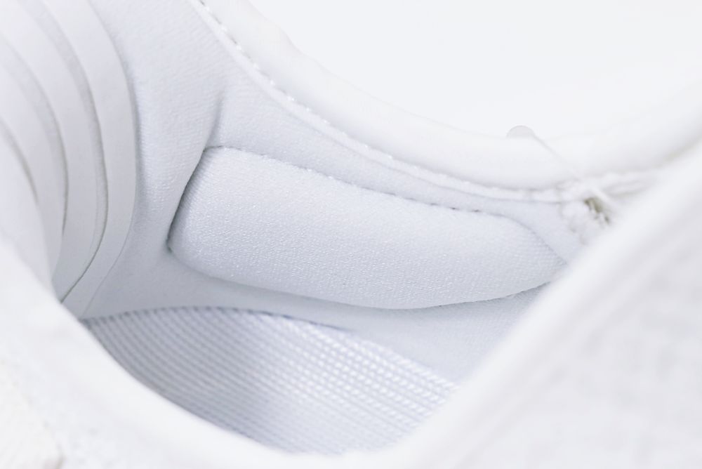 YEEZY BOOST 350 V2 'CREAM WHITE / TRIPLE WHITE'