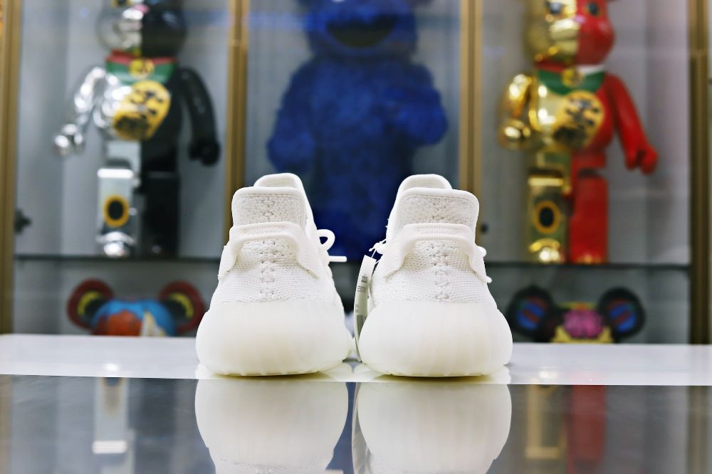 YEEZY BOOST 350 V2 'CREAM WHITE / TRIPLE WHITE'