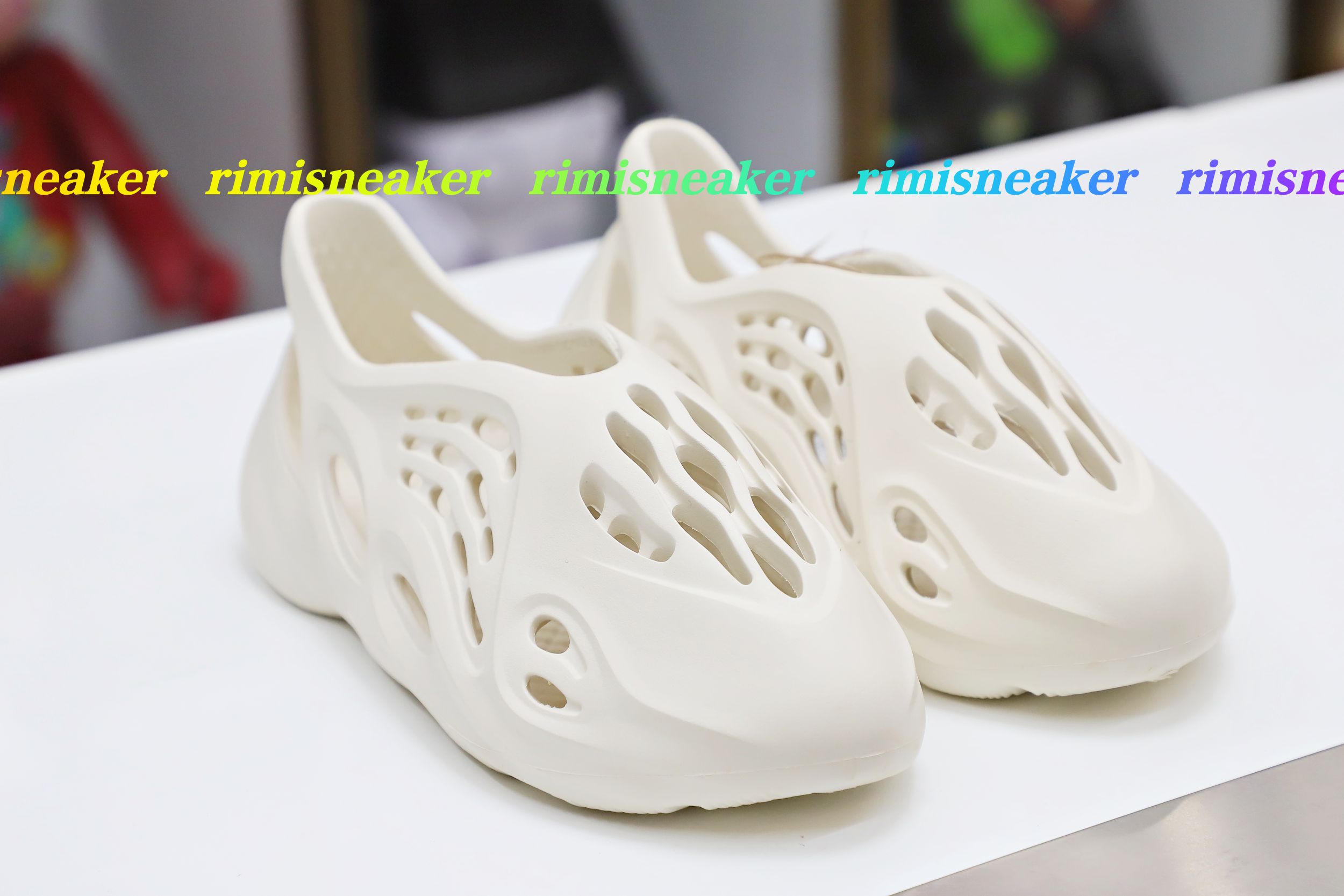 YEEZY FOAM RUNNER 'ARARAT'