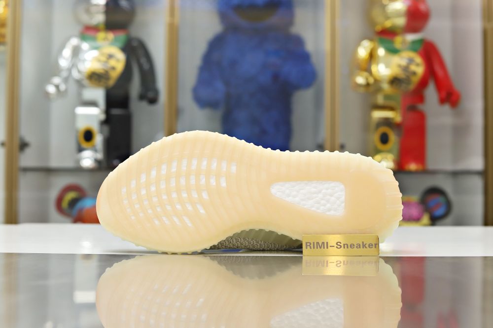YEEZY BOOST 350 V2 'LUNDMARK NON-REFLECTIVE'
