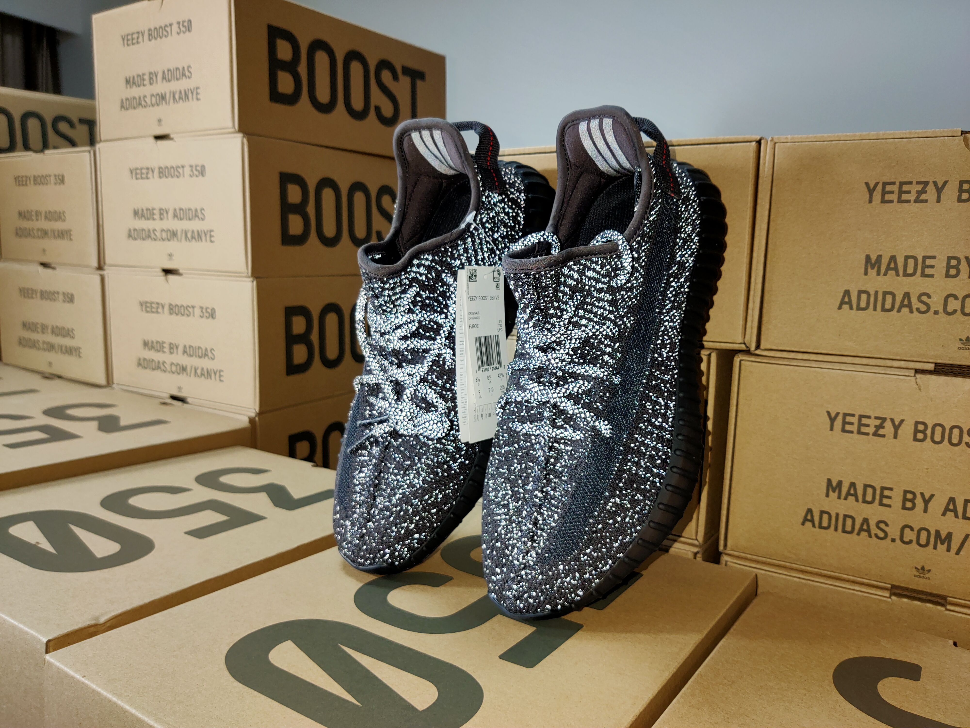 YEEZY BOOST 350 V2 'BLACK REFLECTIVE'