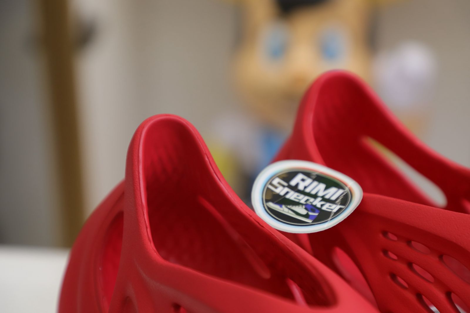 YEEZY FOAM RUNNER 'VERMILION'