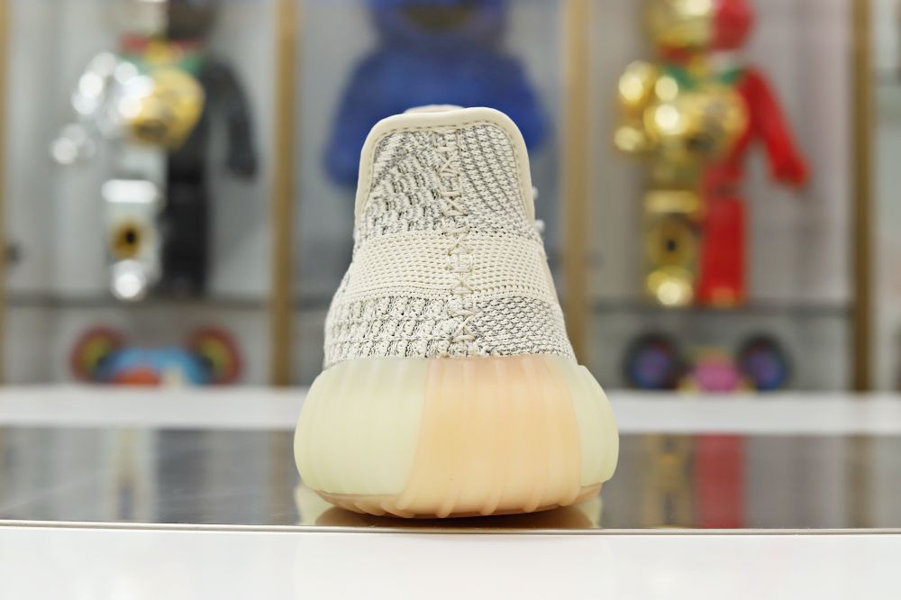 YEEZY BOOST 350 V2 'LUNDMARK NON-REFLECTIVE'