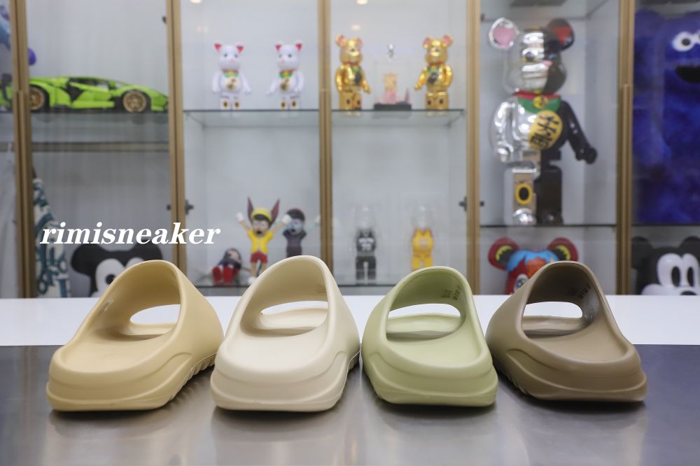 YEEZY SLIDES SHOES