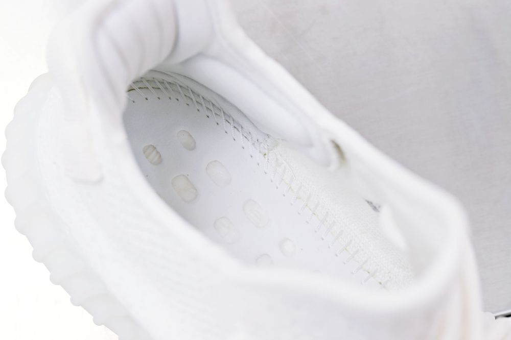 YEEZY BOOST 350 V2 'CREAM WHITE / TRIPLE WHITE'