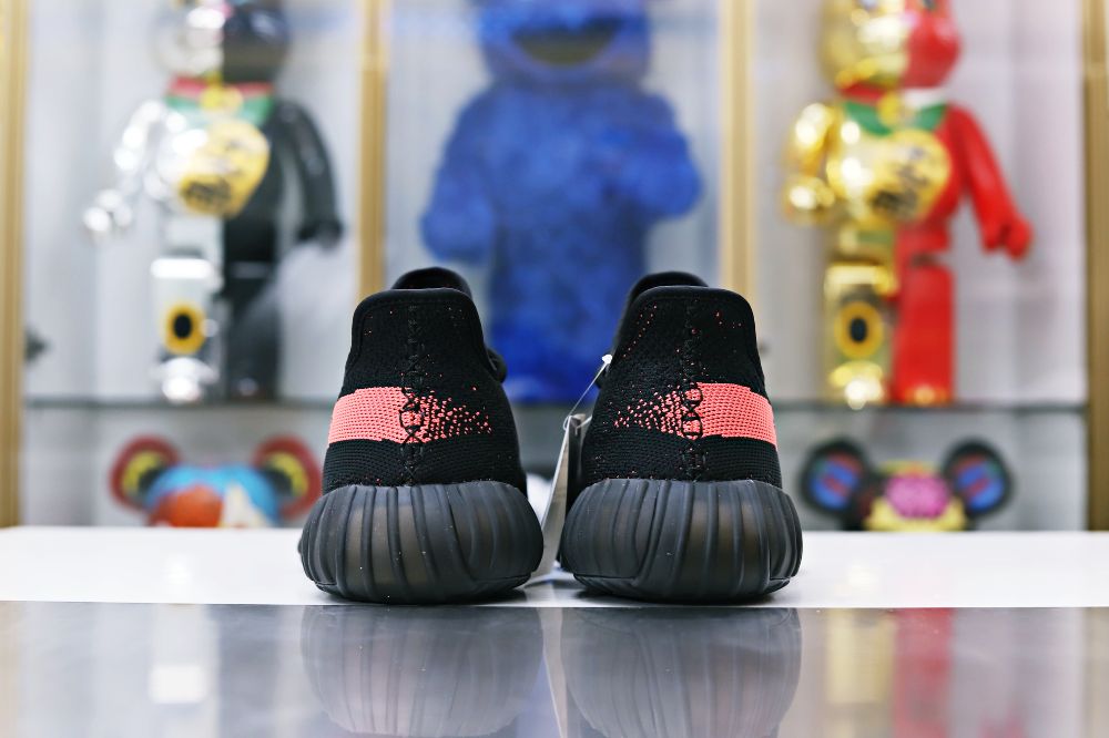 YEEZY BOOST 350 V2 'RED'