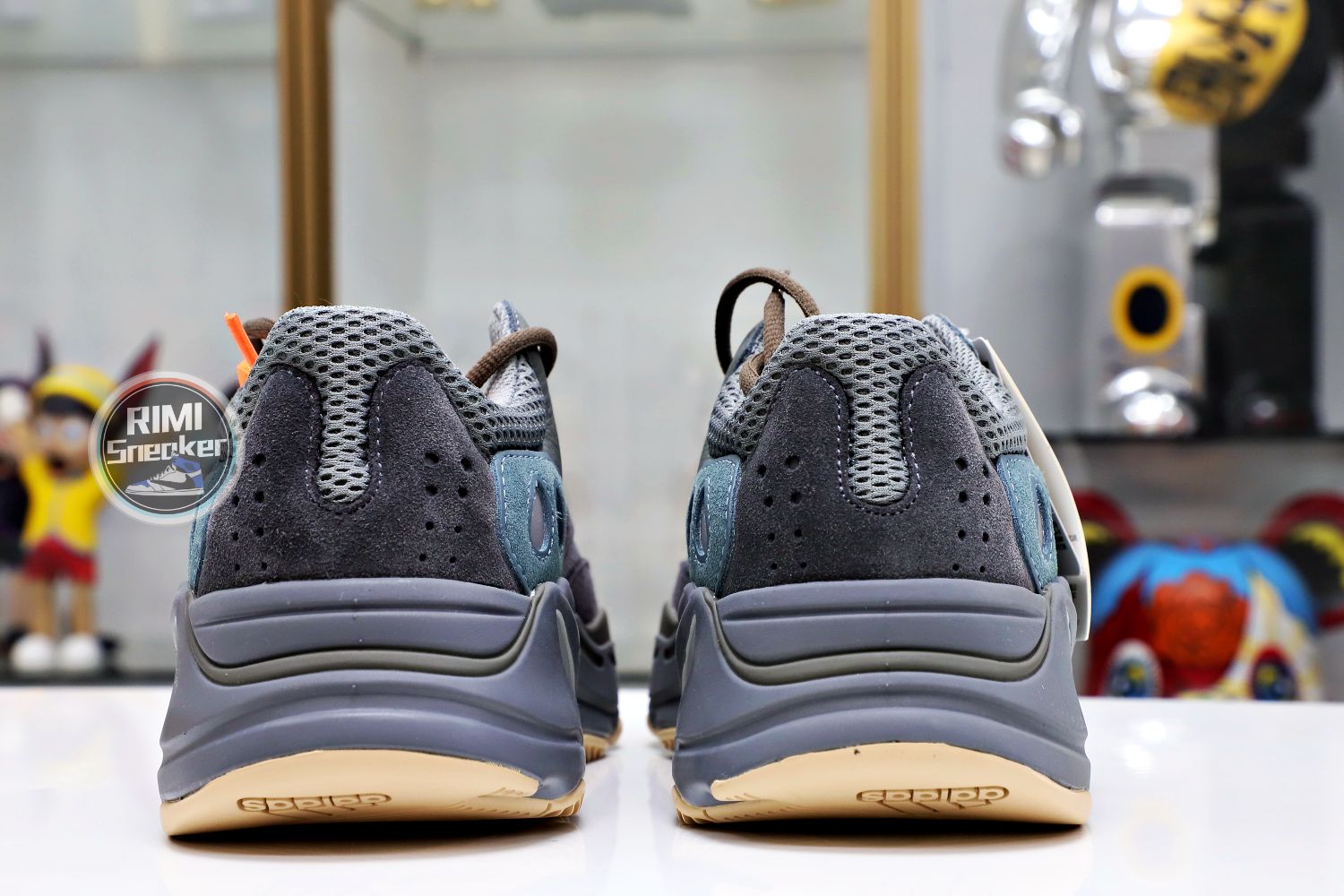 YEEZY BOOST 700 'TEAL BLUE'