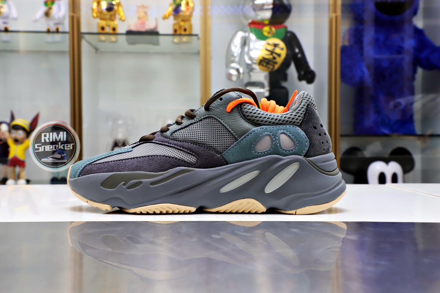 YEEZY BOOST 700 'TEAL BLUE'