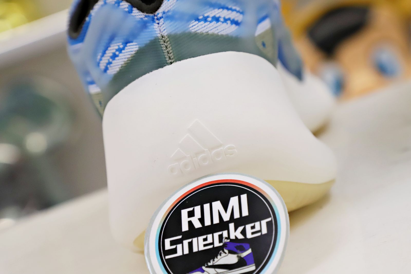 YEEZY 700 V3 'ARZARETH'