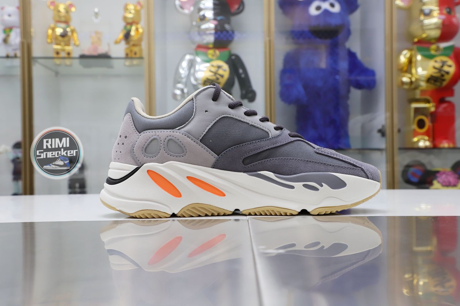 YEEZY BOOST 700 'MAGNET'