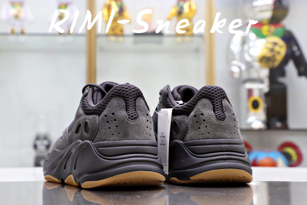 YEEZY BOOST 700 'UTILITY BLACK'