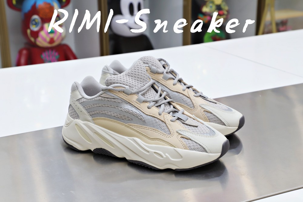 YEEZY BOOST 700 'CREAM'