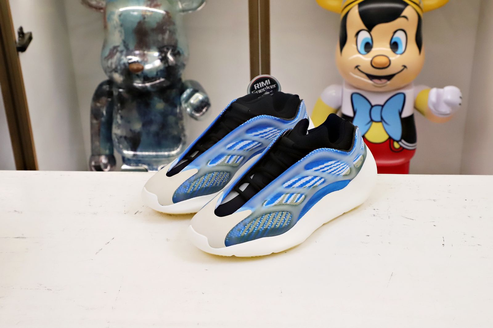 YEEZY 700 V3 'ARZARETH'