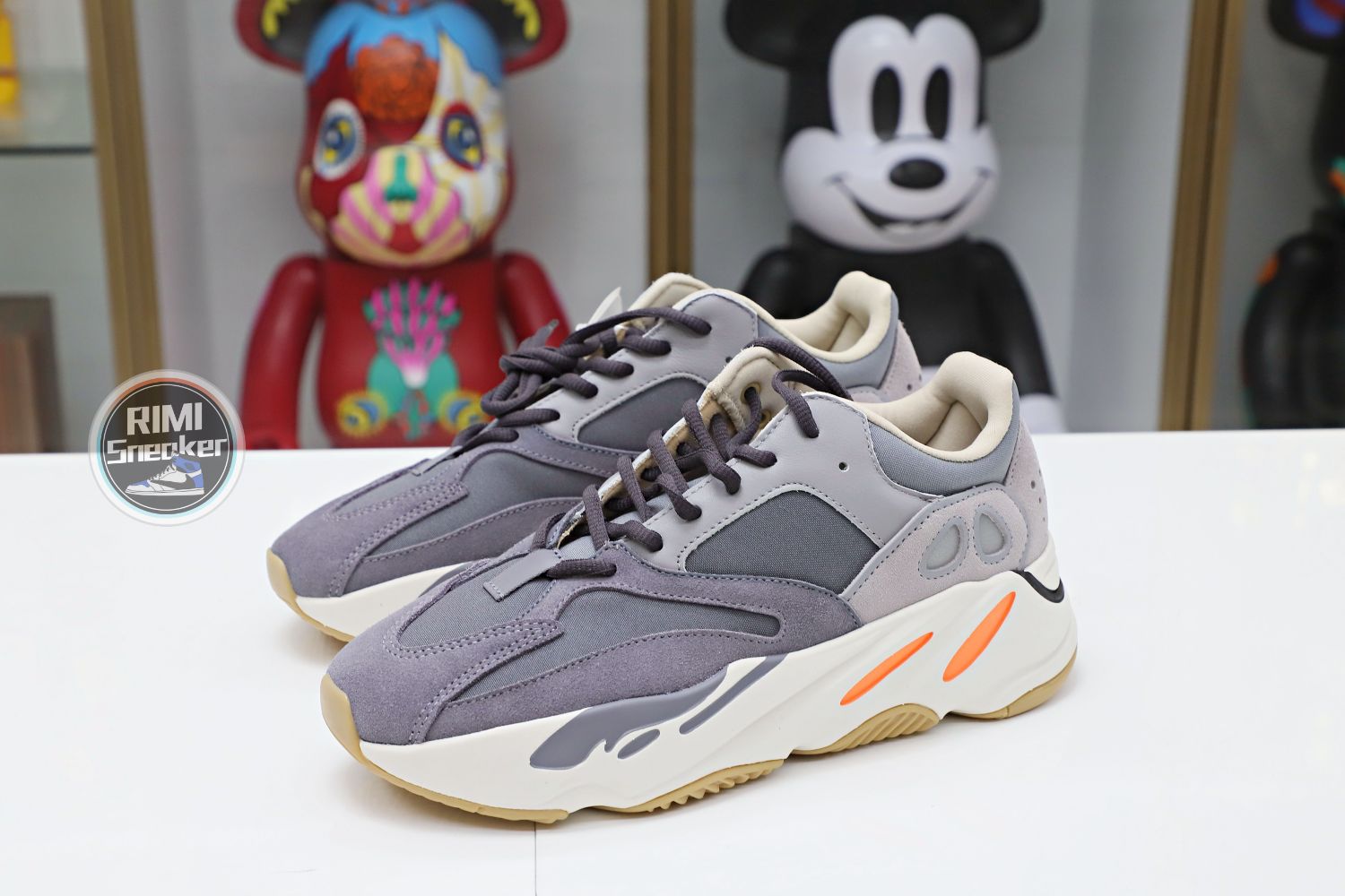 YEEZY BOOST 700 'MAGNET'