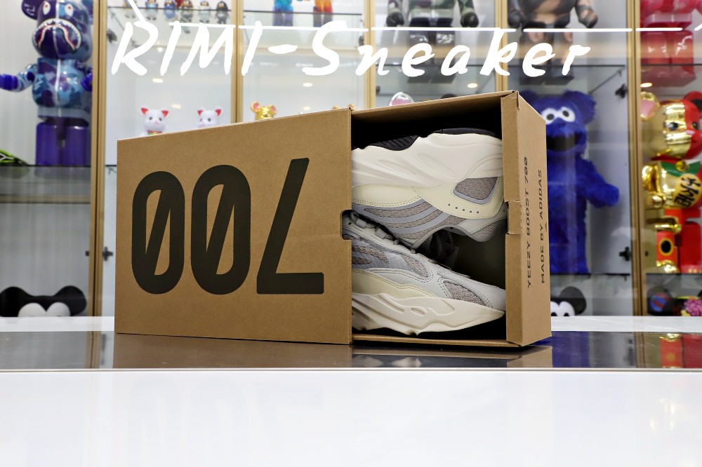 YEEZY BOOST 700 V2 'STATIC'