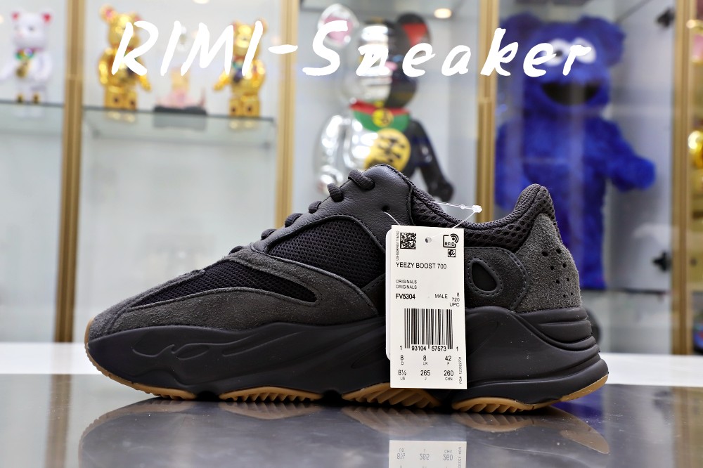 YEEZY BOOST 700 'UTILITY BLACK'