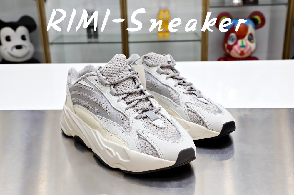 YEEZY BOOST 700 V2 'STATIC'