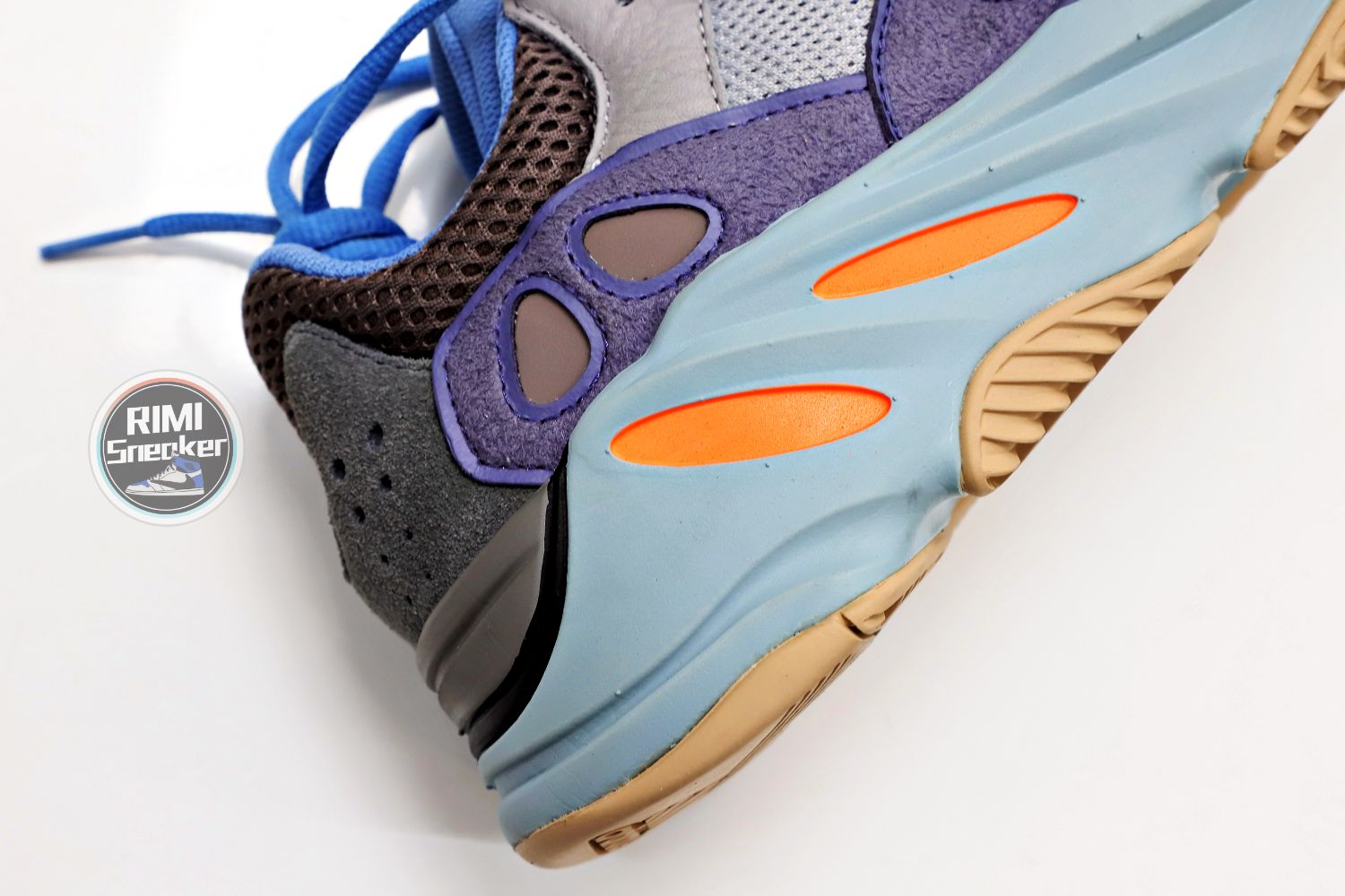 YEEZY BOOST 700 'CARBON BLUE'