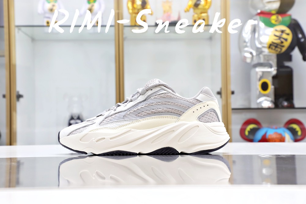 YEEZY BOOST 700 V2 'STATIC'