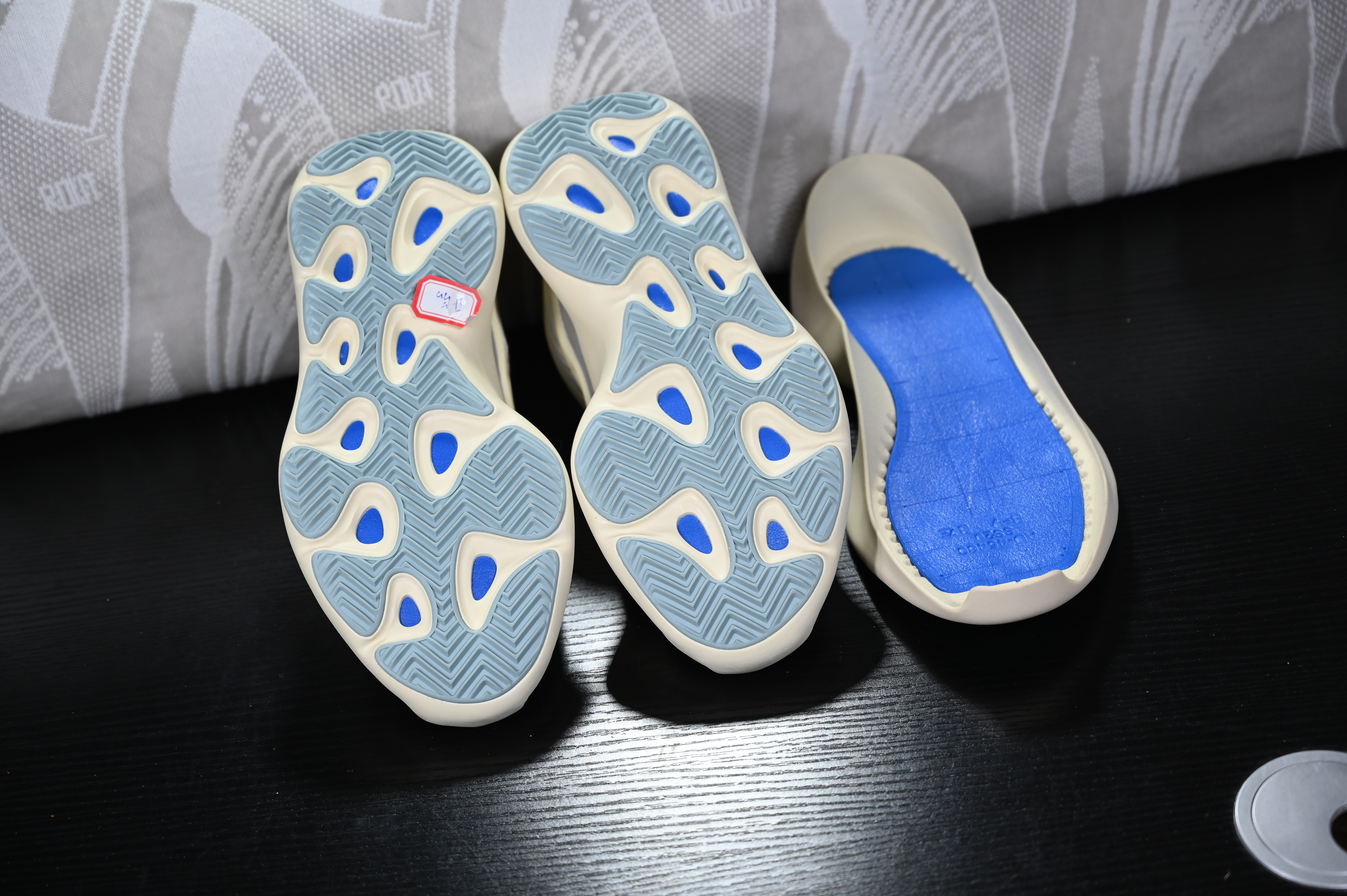 YEEZY 700 V3 'AZAEL'