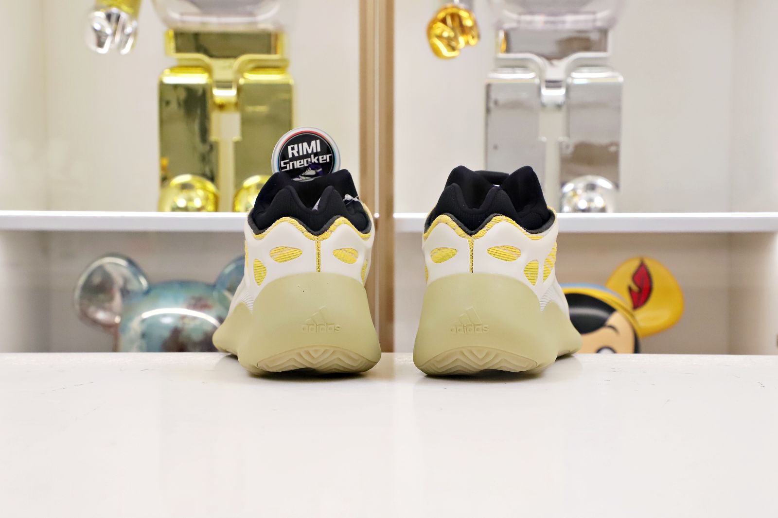 YEEZY 700 V3 'SAFFLOWER'