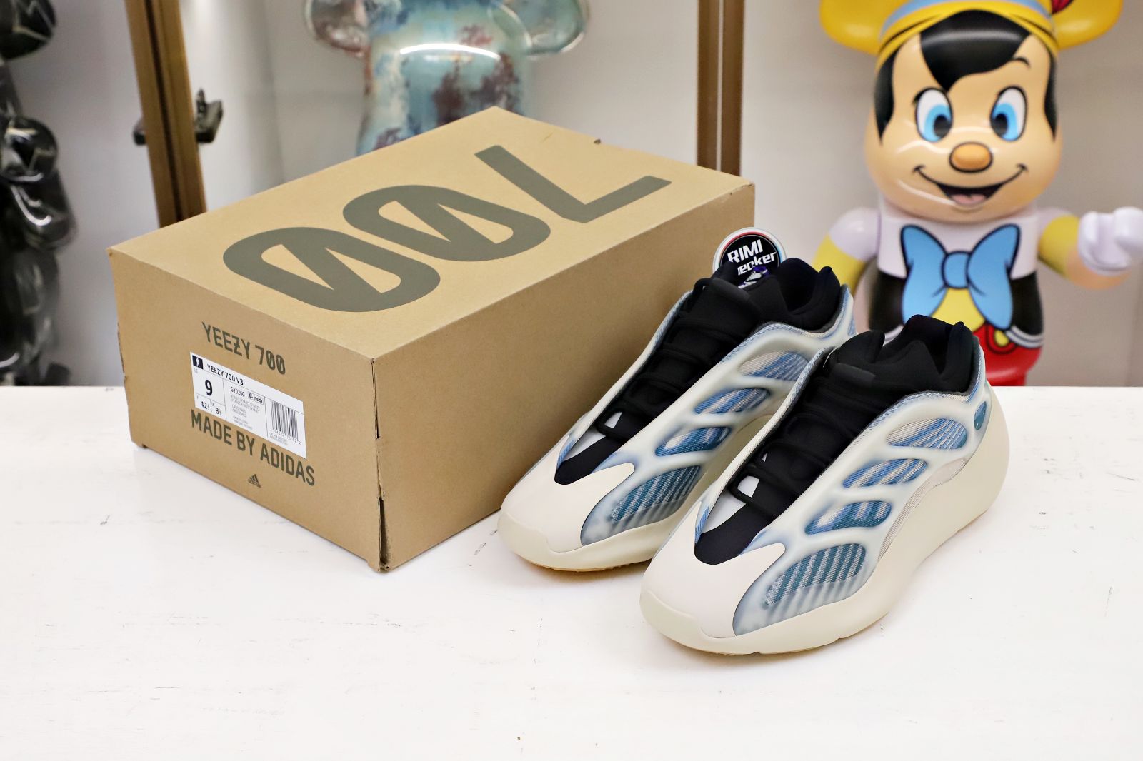 YEEZY 700 V3 'KYANITE'