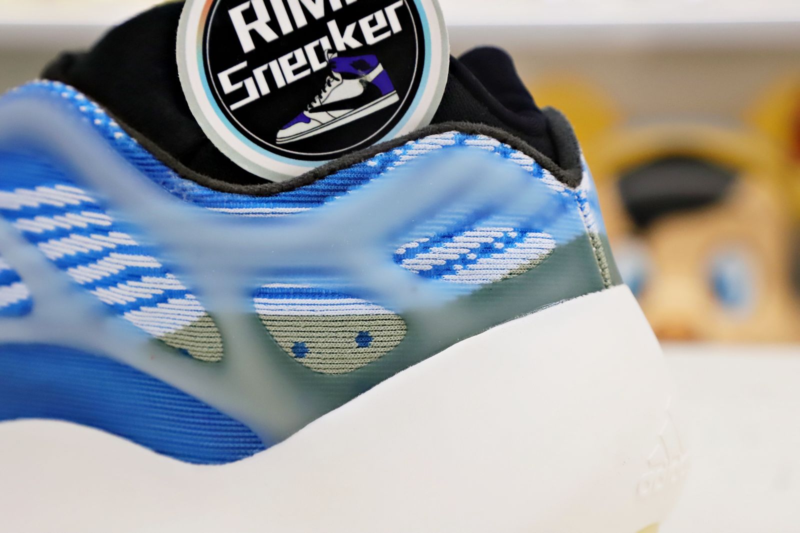 YEEZY 700 V3 'ARZARETH'