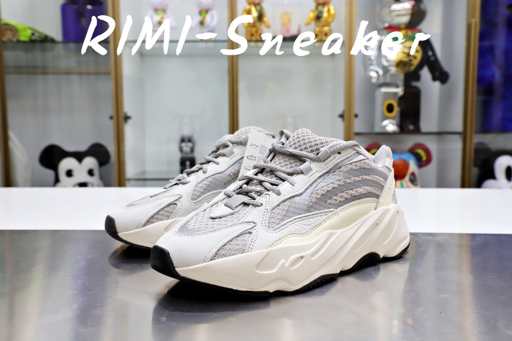 YEEZY BOOST 700 V2 'STATIC'