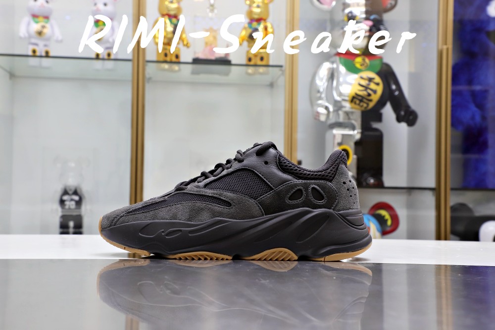 YEEZY BOOST 700 'UTILITY BLACK'