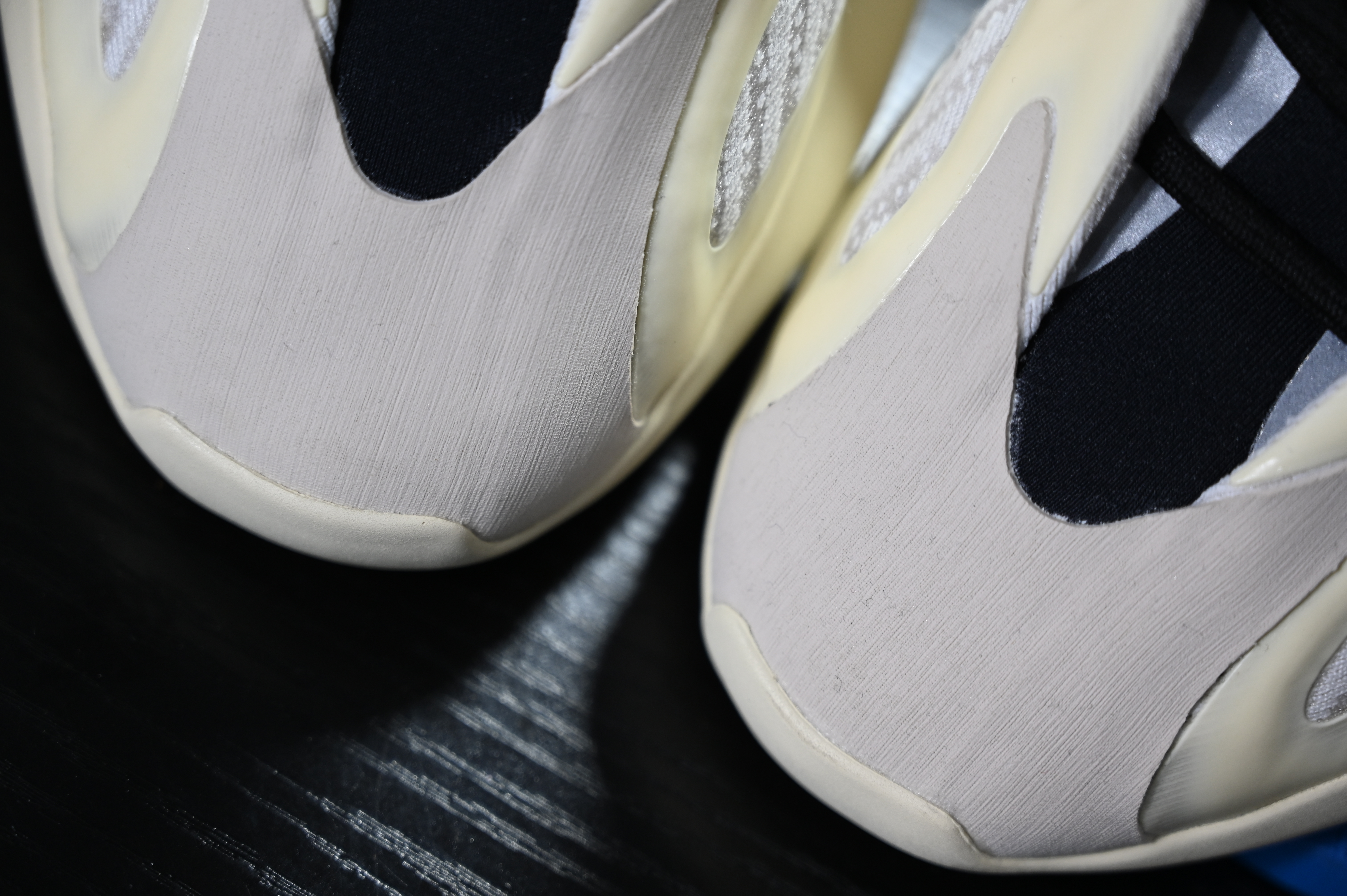 YEEZY 700 V3 'AZAEL'