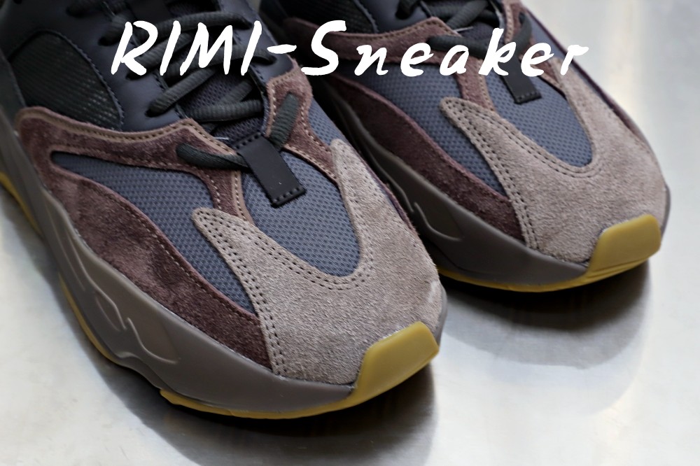 YEEZY BOOST 700 'MAUVE'