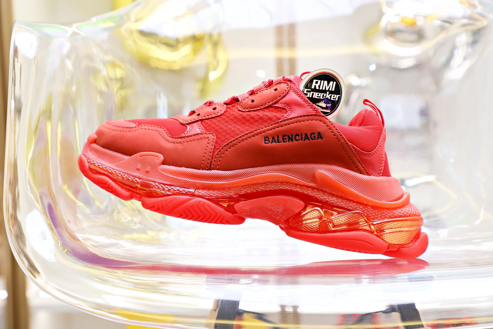 Balenciaga  TRIPLE S red