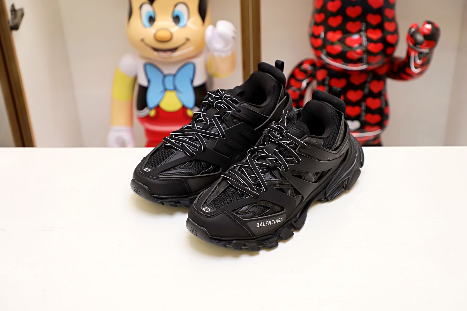 Balenciaga TRACK TRAINER  (Without LED)