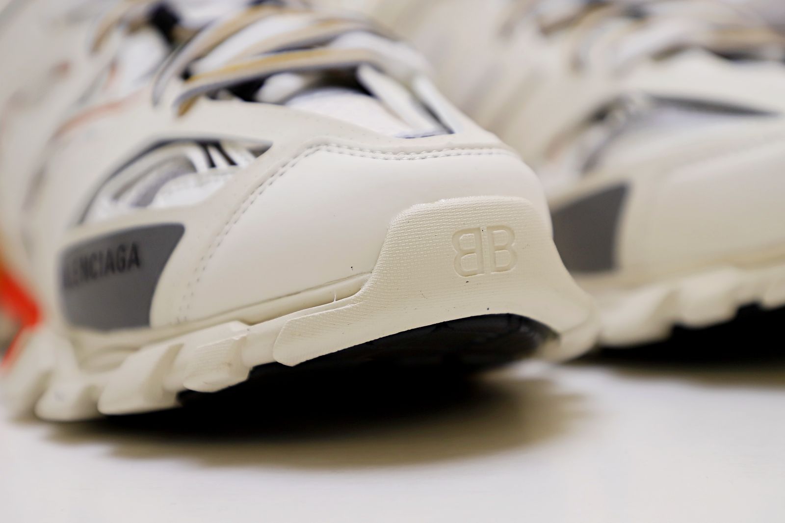Balenciaga TRACK TRAINER  (Without LED)