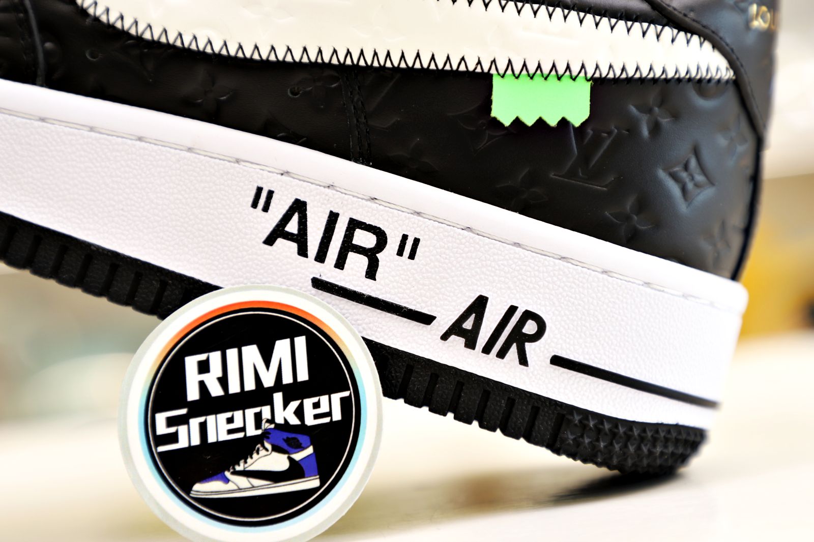 Louis Vuitton Nike Air Force1 Low S18R