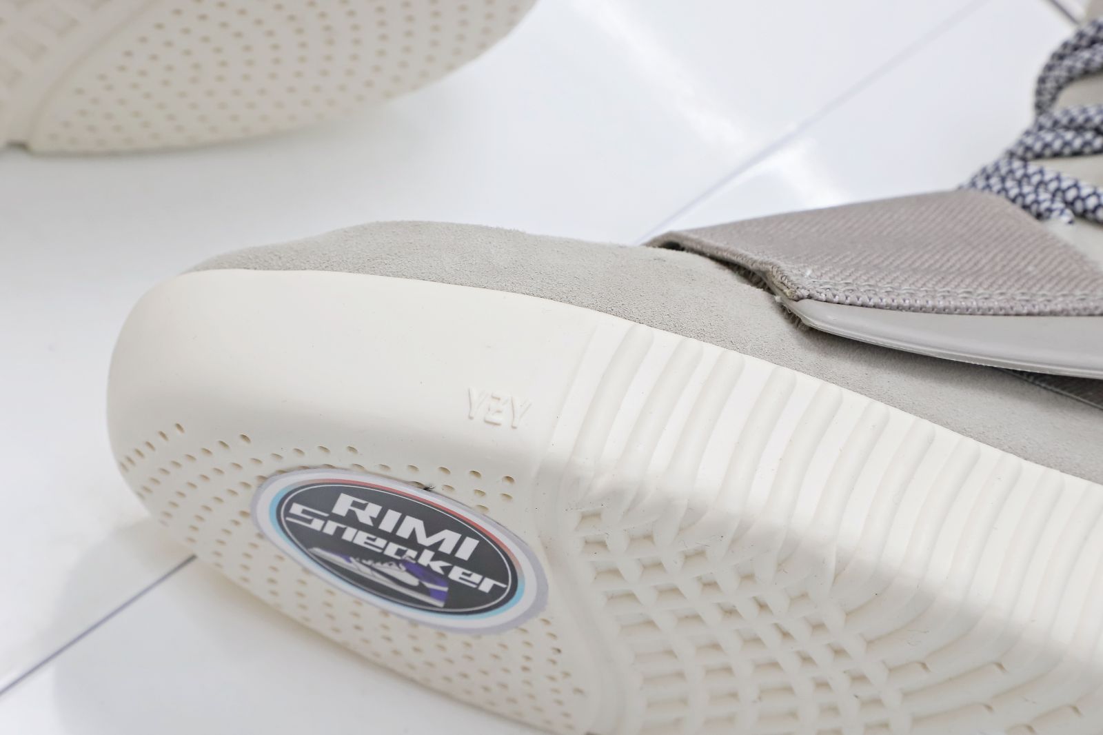 YEEZY BOOST 750 'OG'