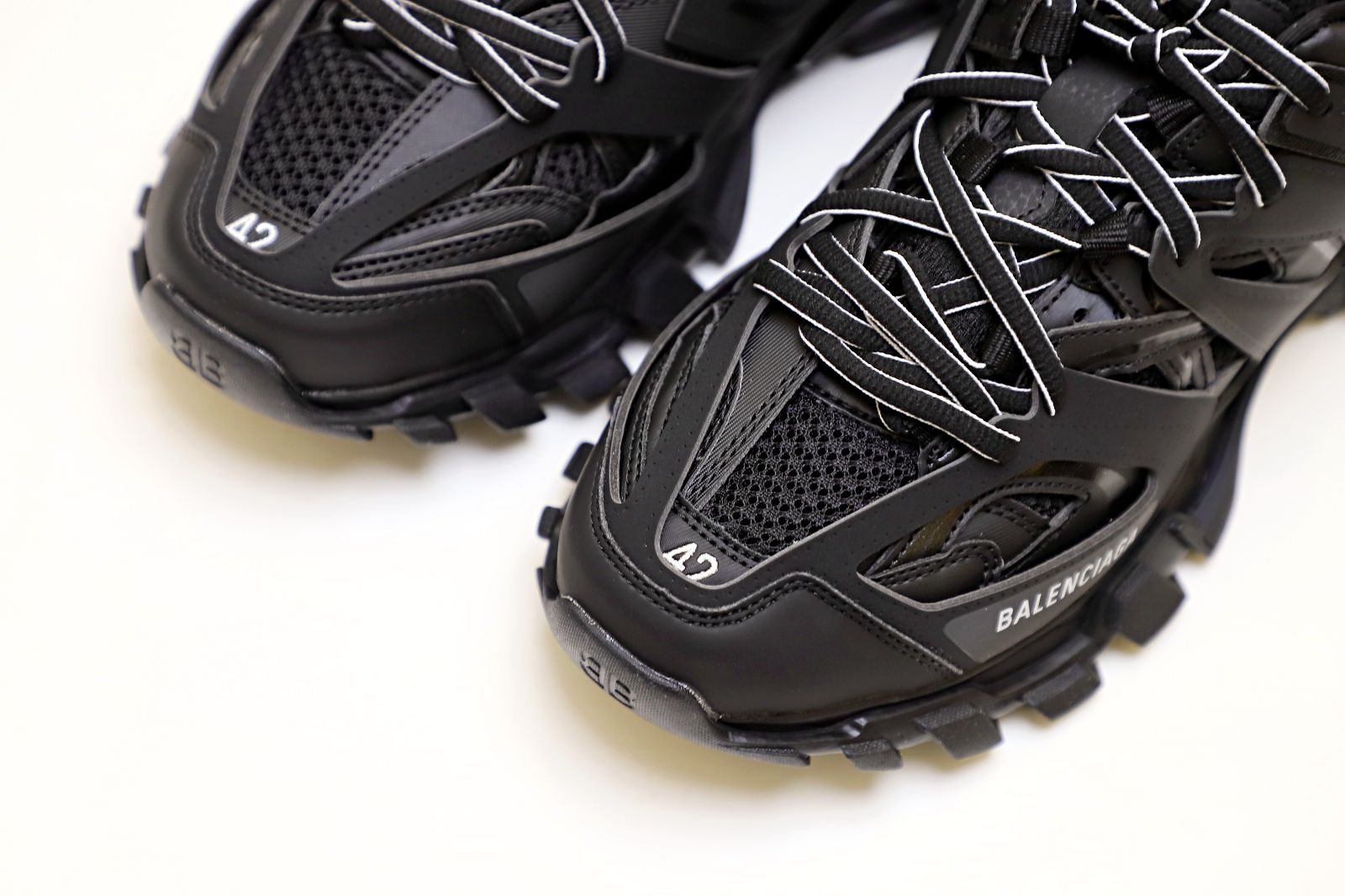 Balenciaga TRACK TRAINER  (Without LED)