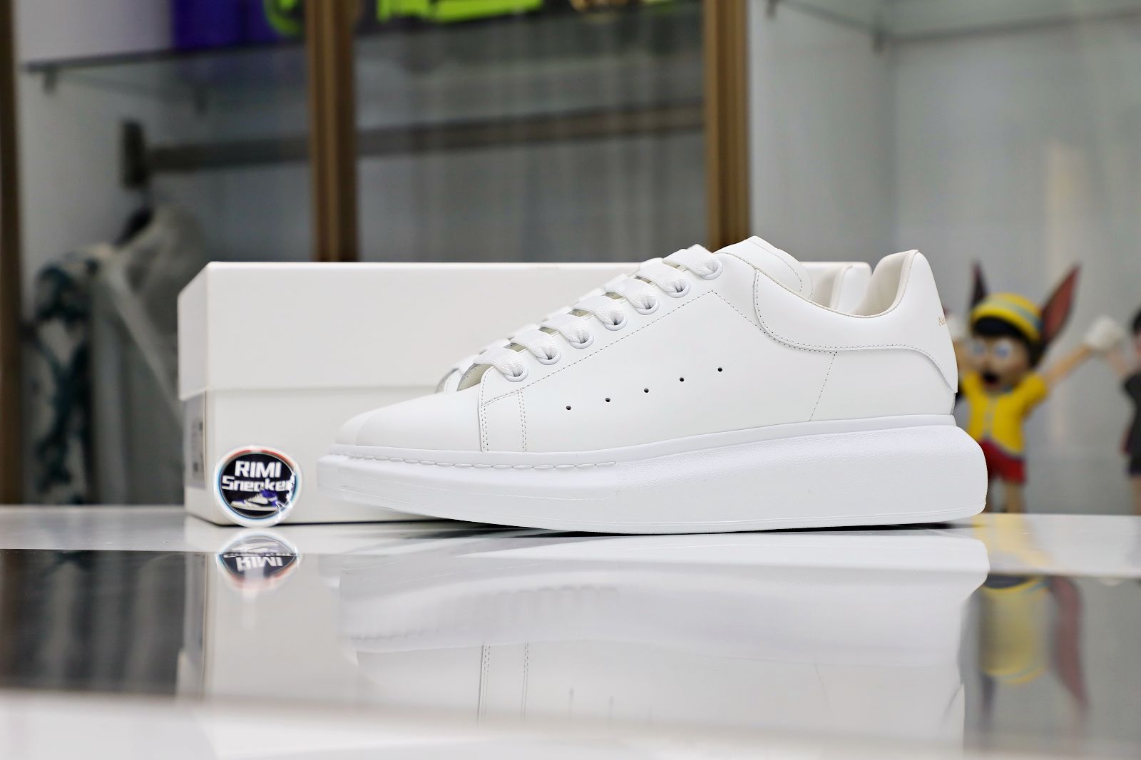 Alexander McQueen baipiwei
