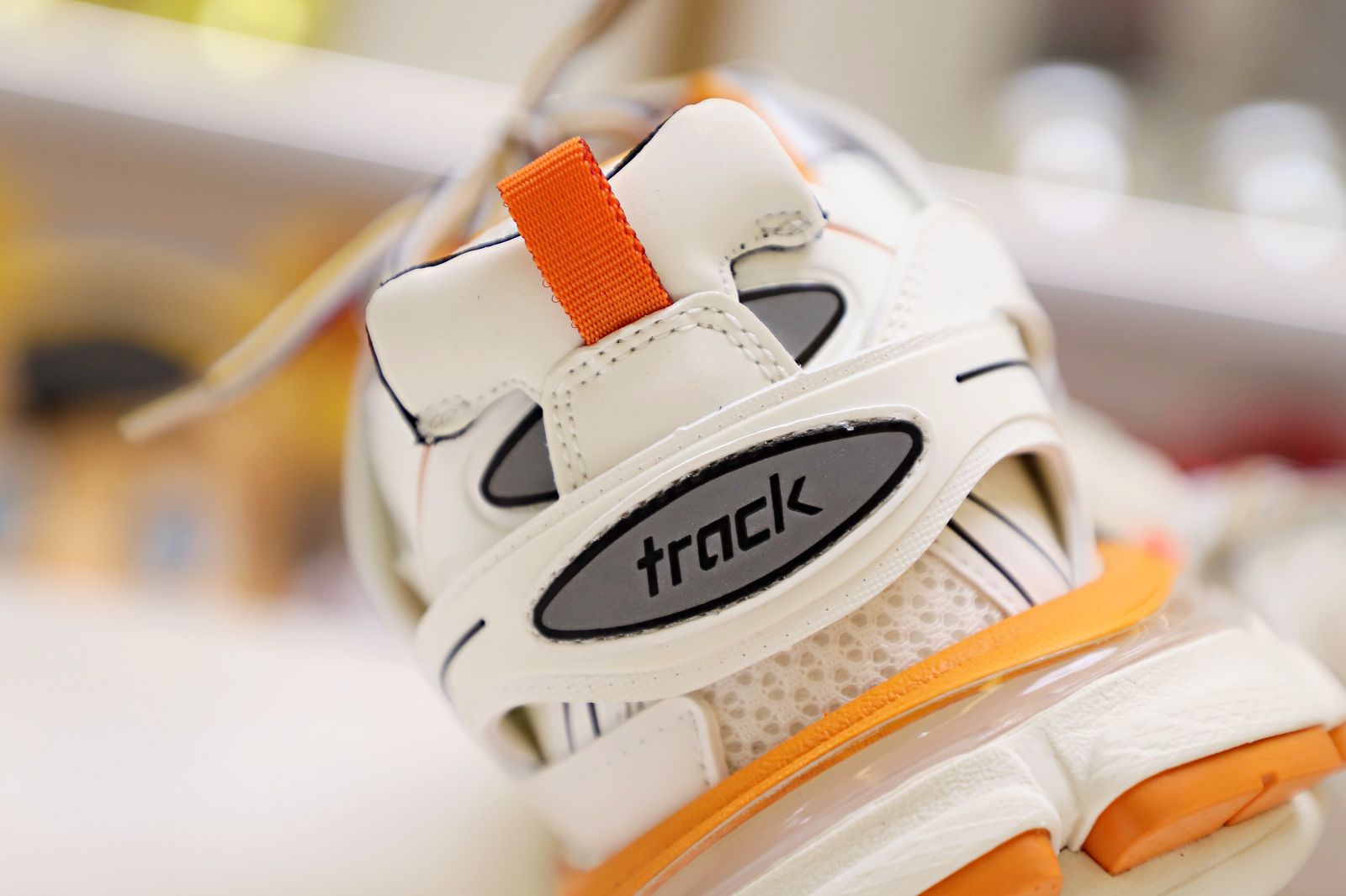 Balenciaga TRACK TRAINER  (Without LED)