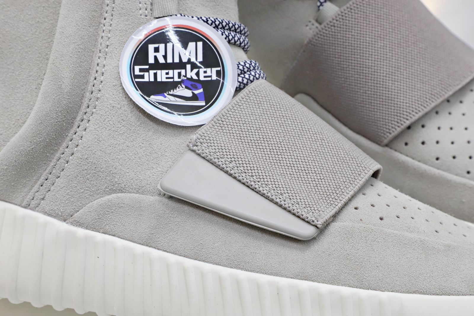 YEEZY BOOST 750 'OG'