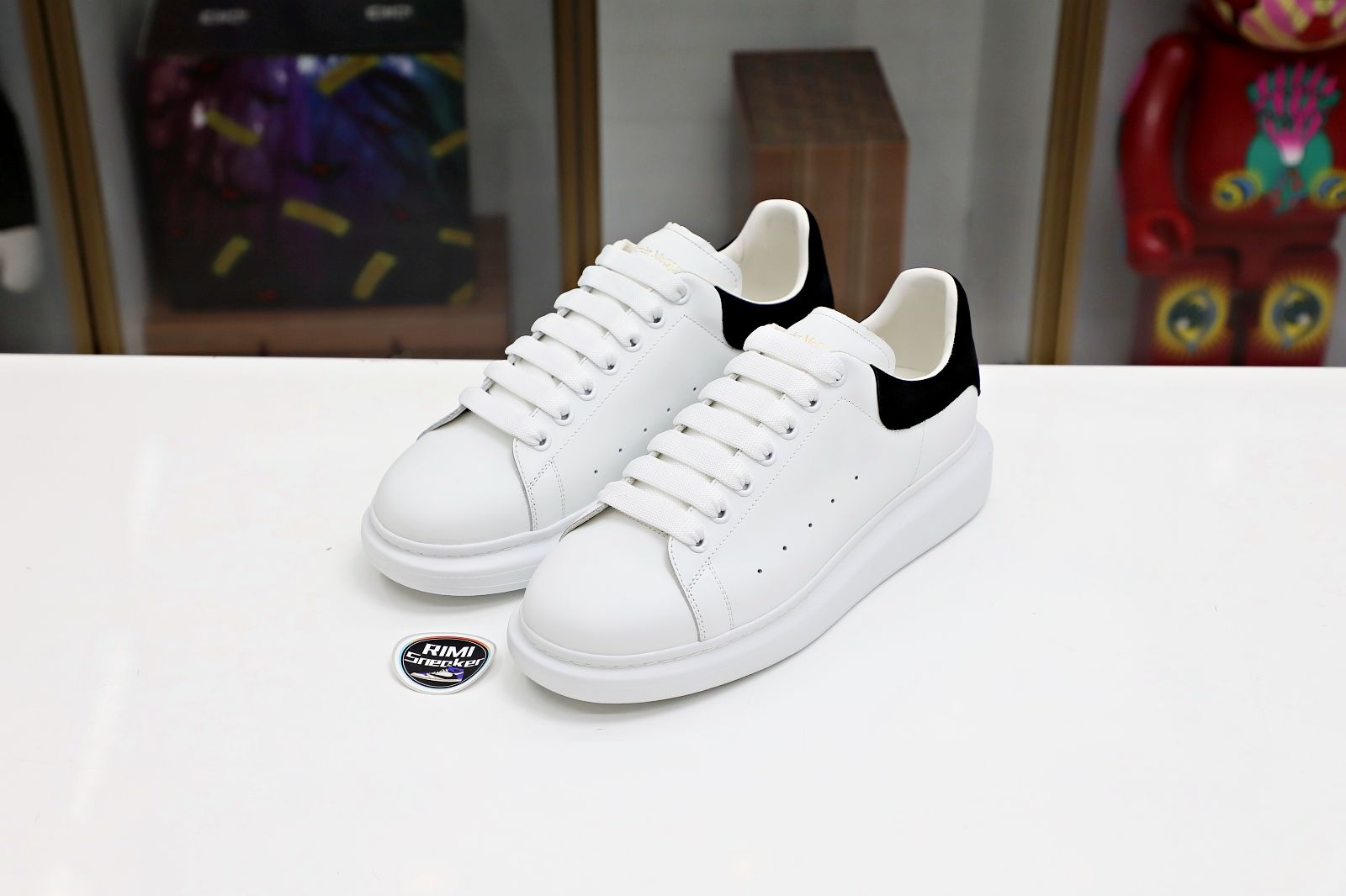 Alexander McQueen heiseyangwei