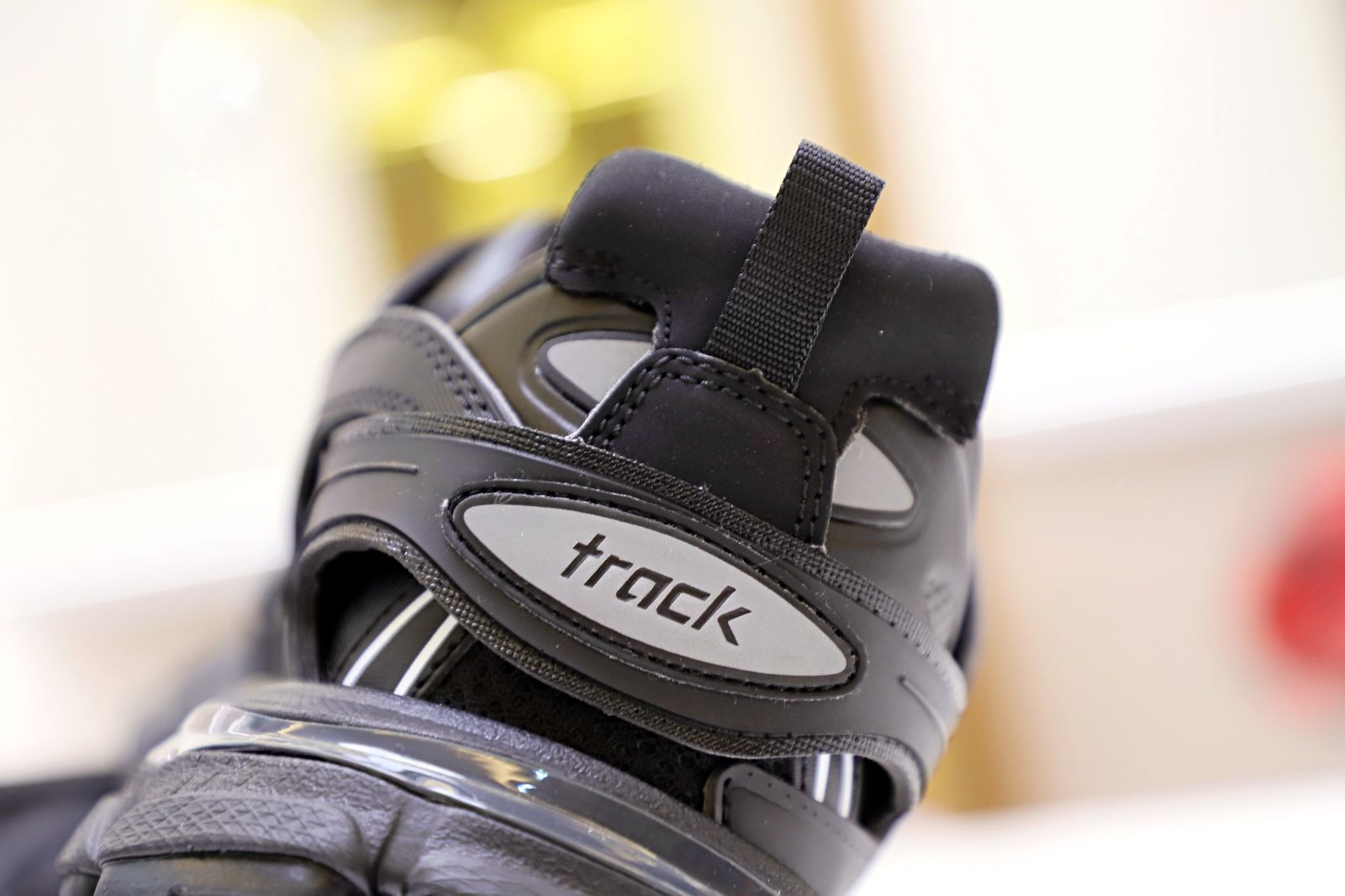 Balenciaga TRACK TRAINER  (Without LED)