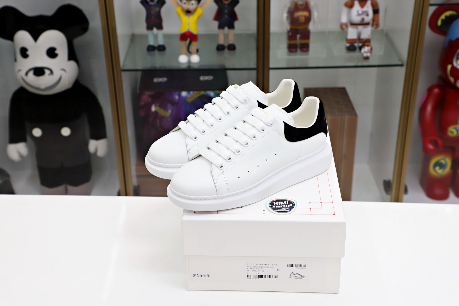 Alexander McQueen heiseyangwei